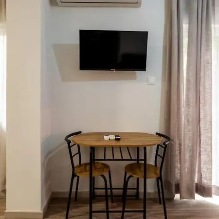 Next To Alsos Ilision Apartment *